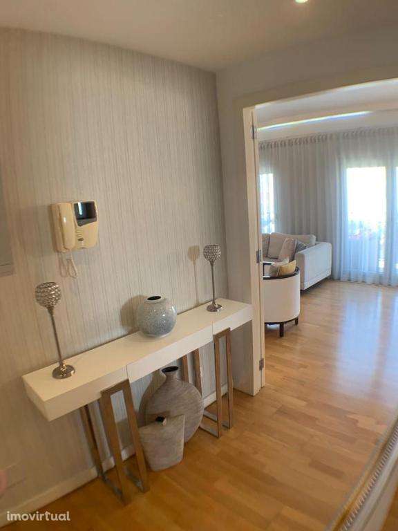 Sofisticado T2- Condominio Parque das Naçoes - Grande imagem: 4/21