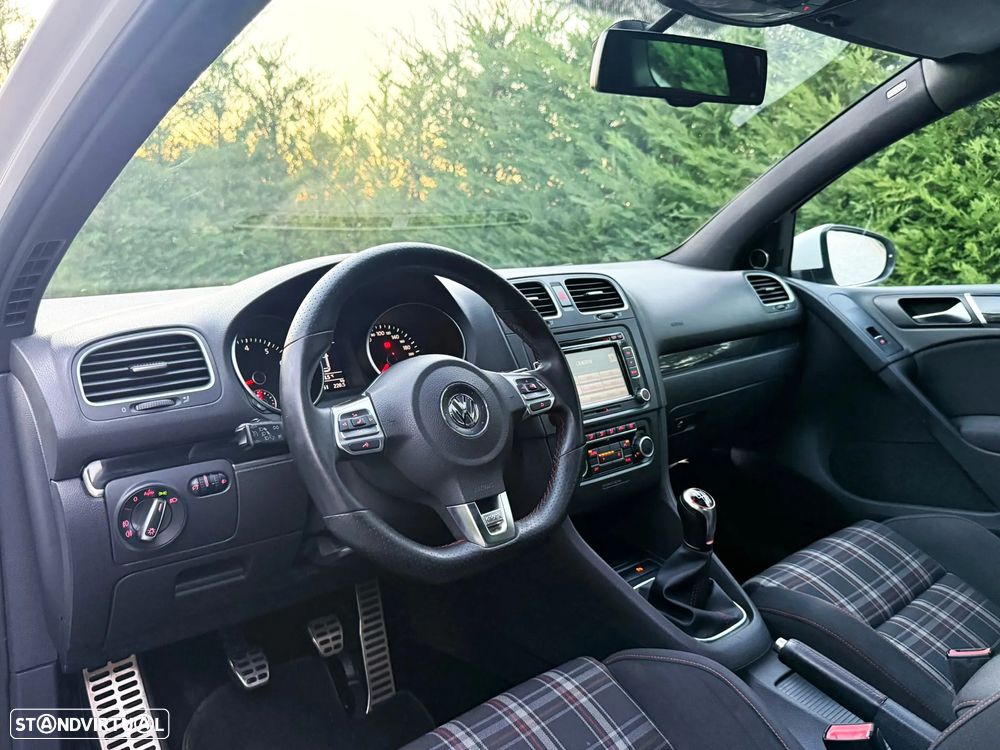 VW Golf 2.0 GTi - 17
