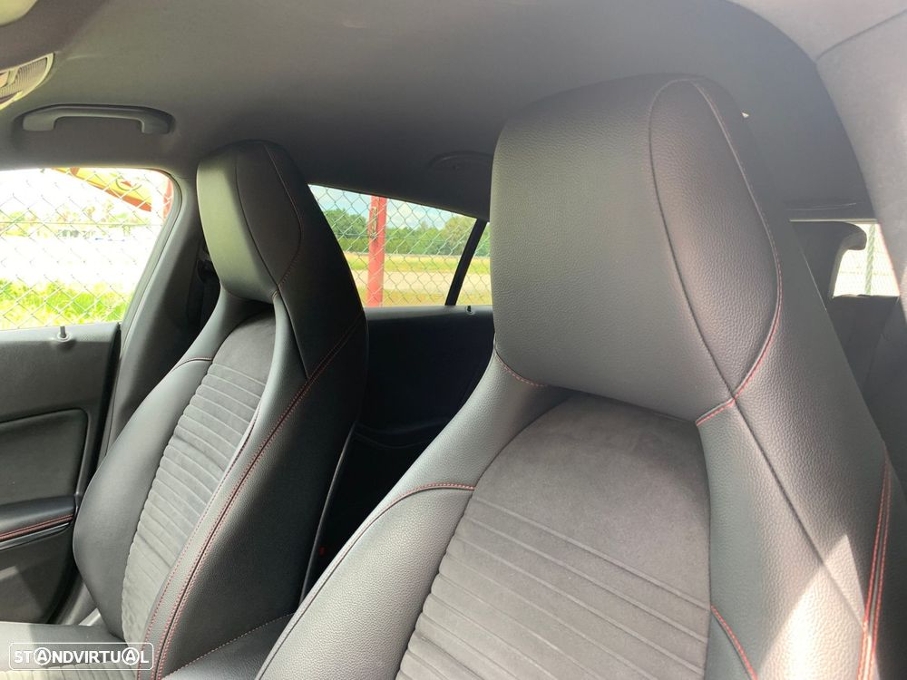 Mercedes-Benz CLA 200 d Shooting Brake AMG Line Aut. - 12