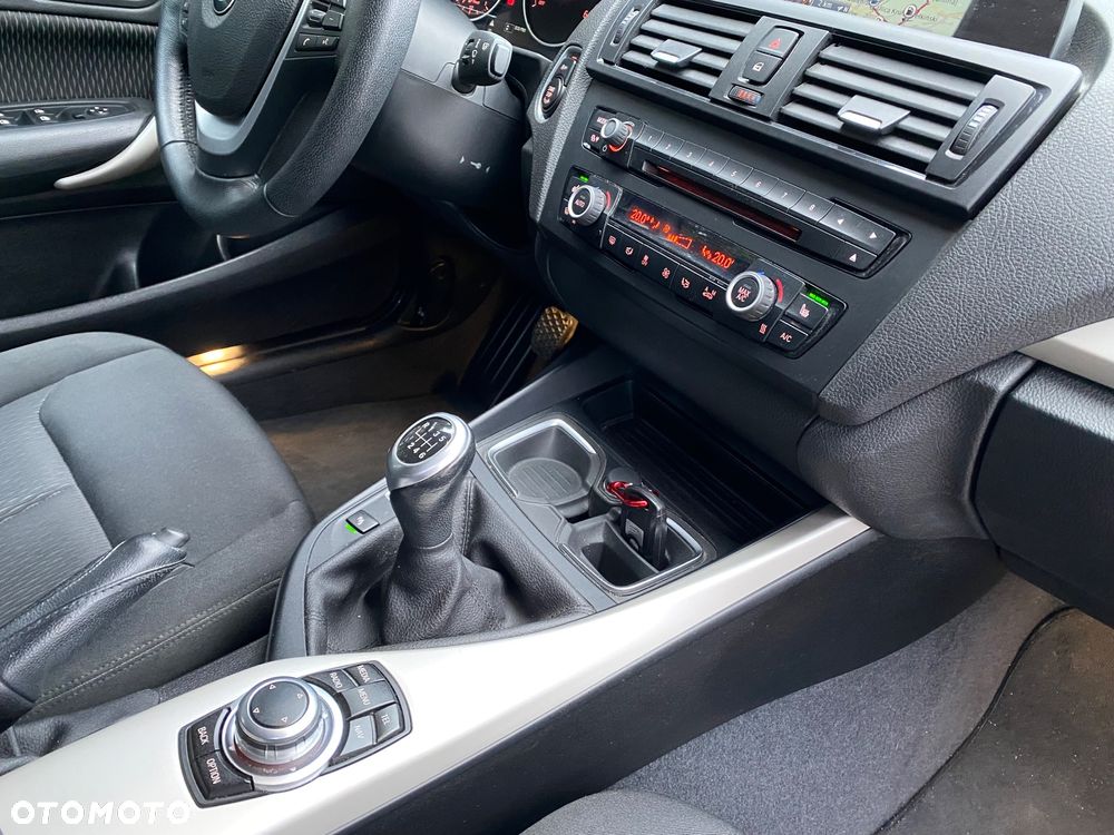 BMW Seria 1 116d EfficientDynamics Edition - 17