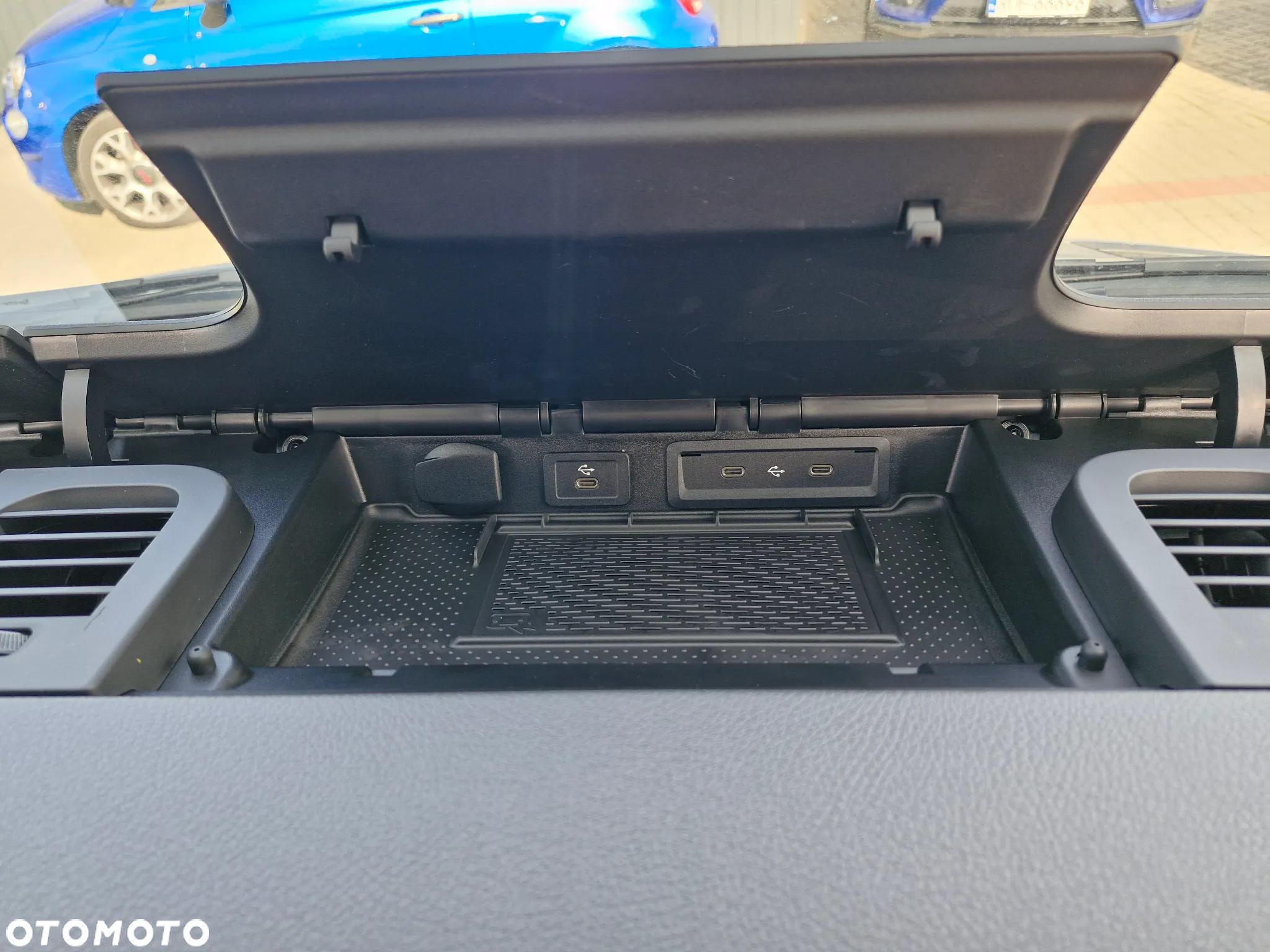 Mercedes-Benz Sprinter 319 CDI - 21