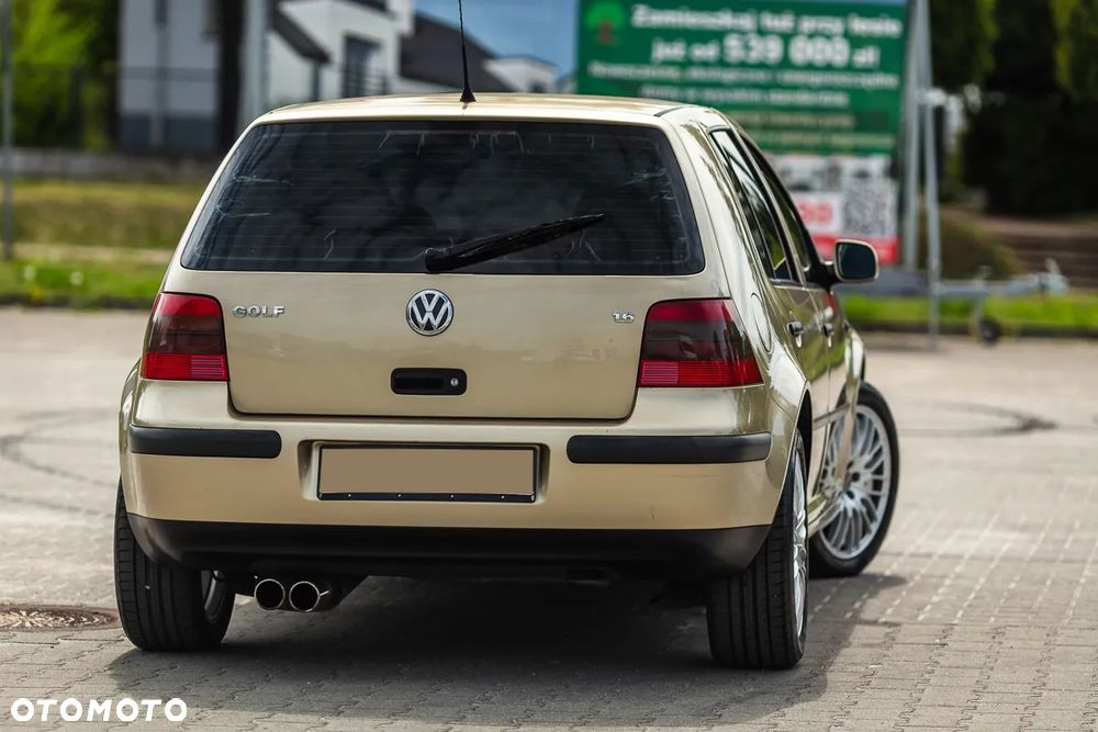 Volkswagen Golf - 13