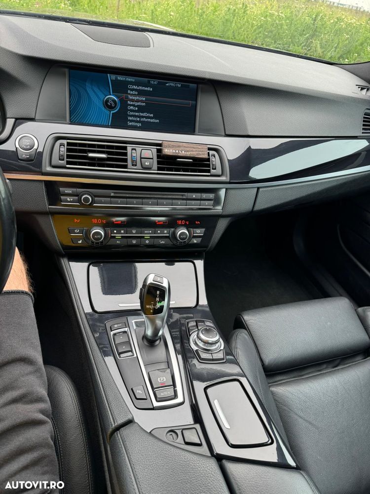 BMW Seria 5 520d Aut. - 12