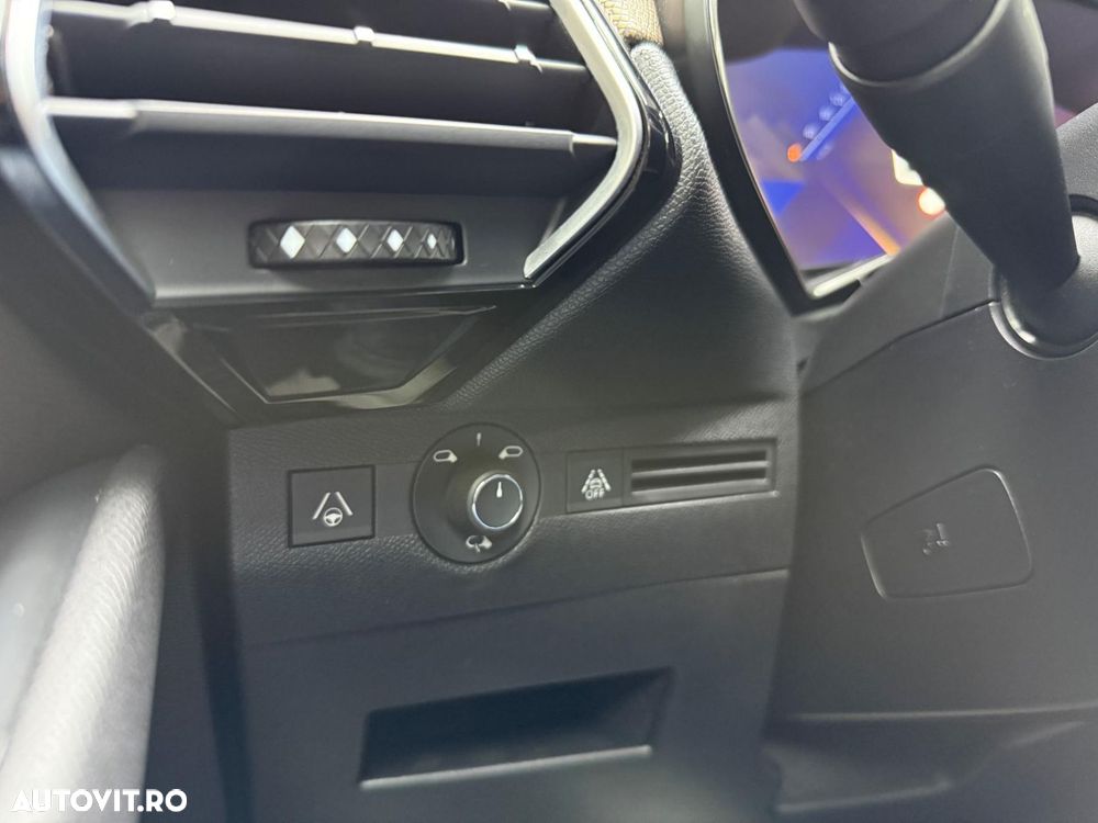 DS Automobiles DS 7 Crossback - 26