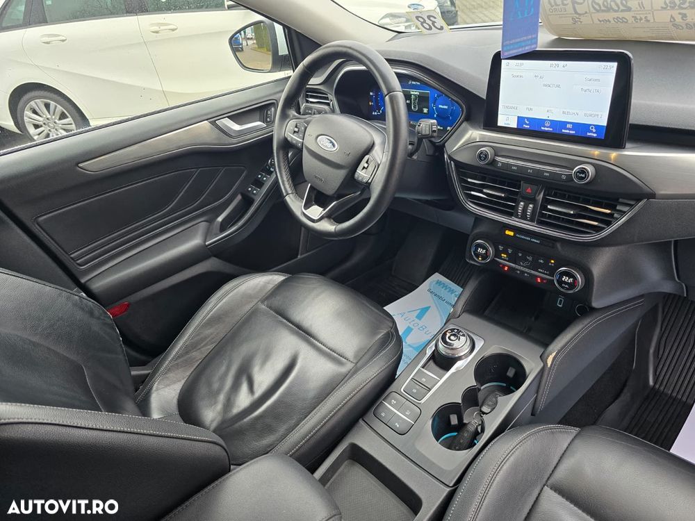 Ford Focus - 12