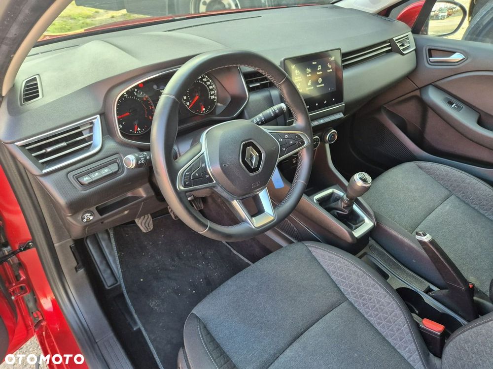 Renault Clio - 6