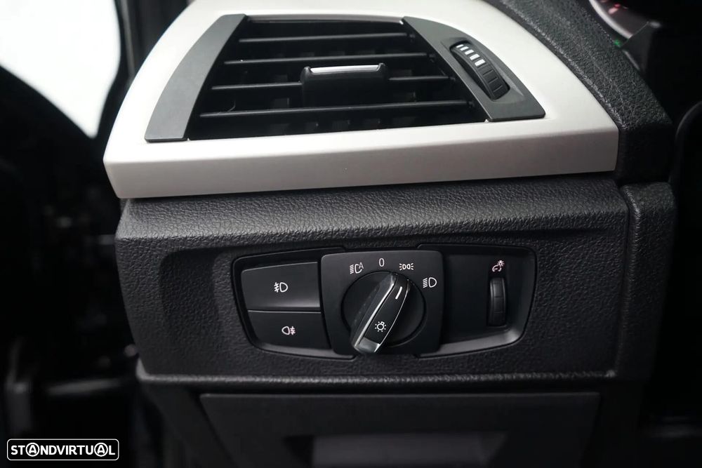 BMW 116 d Luxury Line - 25