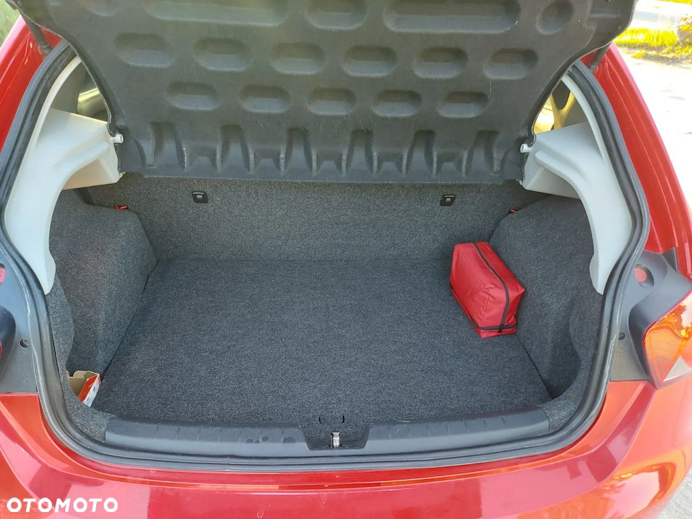 Seat Ibiza 1.6 16V Reference - 28