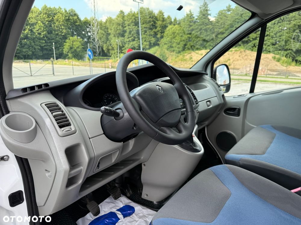 Renault Trafic - 11