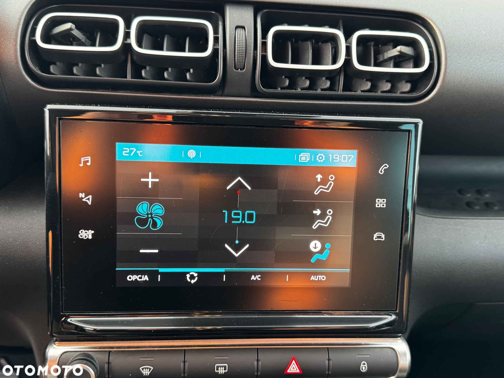 Citroën C3 Aircross PureTech 130 Stop & Start EAT6 OPF SHINE - 24