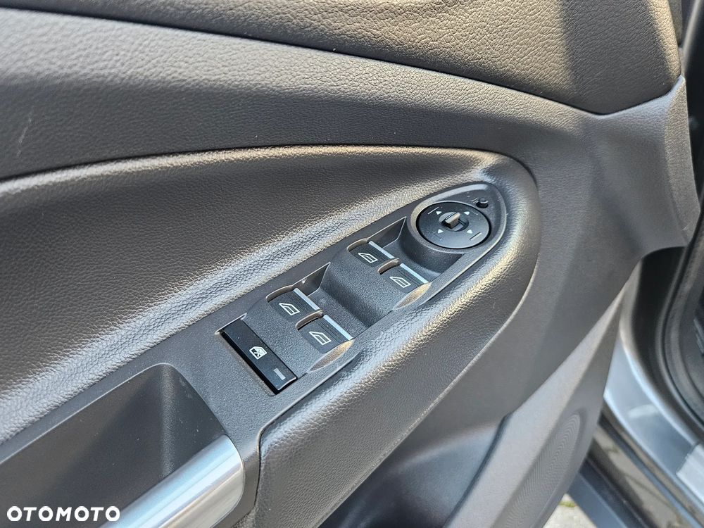 Ford Kuga 2.0 TDCi AWD Titanium - 26