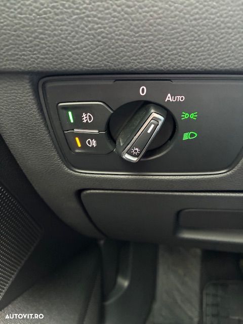 Volkswagen Passat 1.6 TDI Comfortline - 11