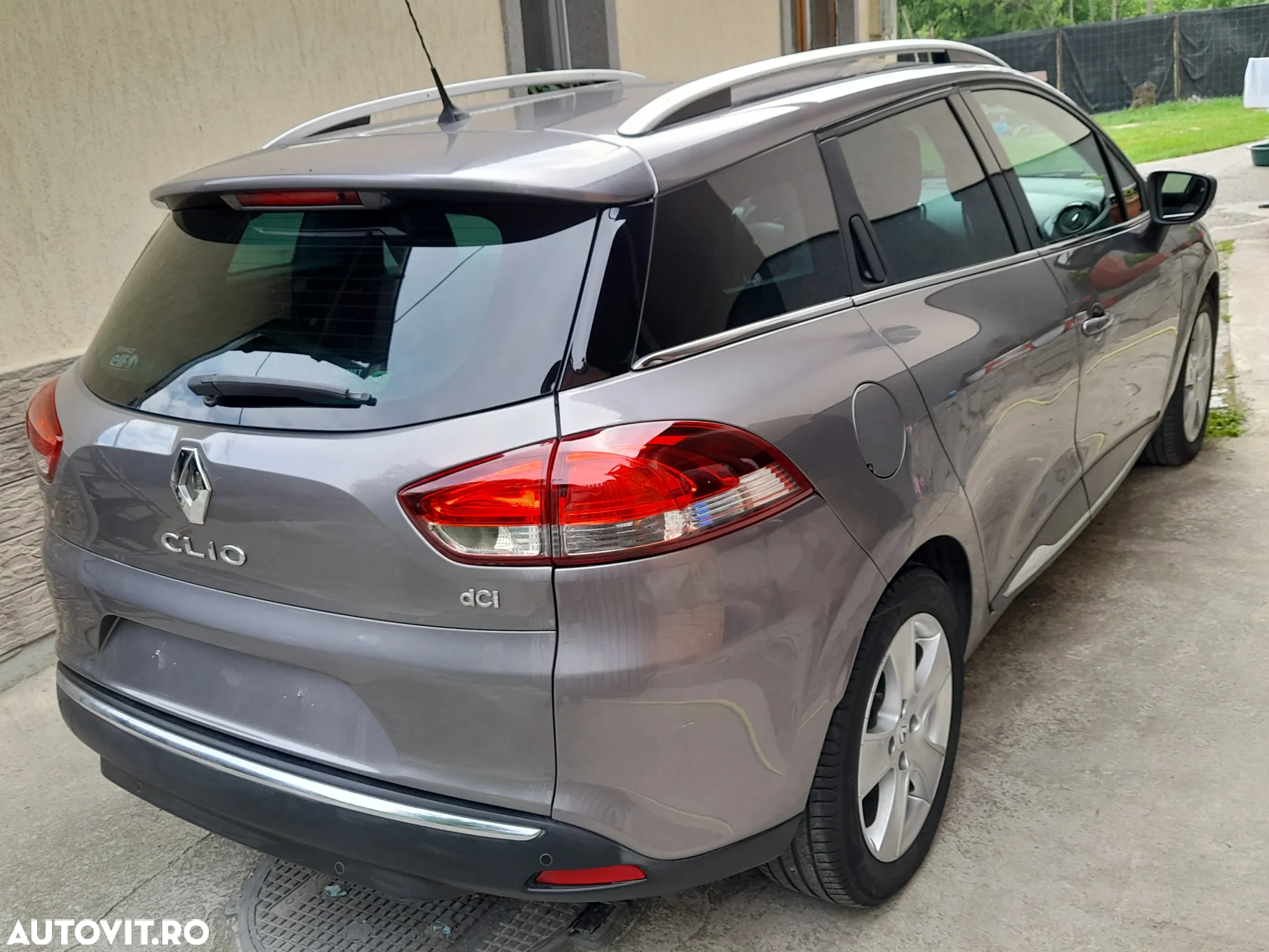 Renault Clio (Energy) dCi 90 Start & Stop INTENS - 4