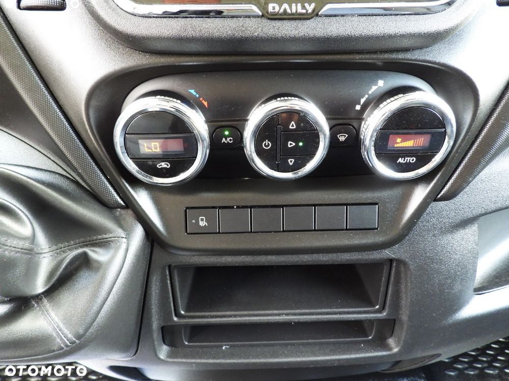 Iveco DAILY 35S18 PLANDEKA 10 PALET WEBASTO TEMPOMAT NAWIGACJA LEDY KLIMATYZACJA  180KM - 37