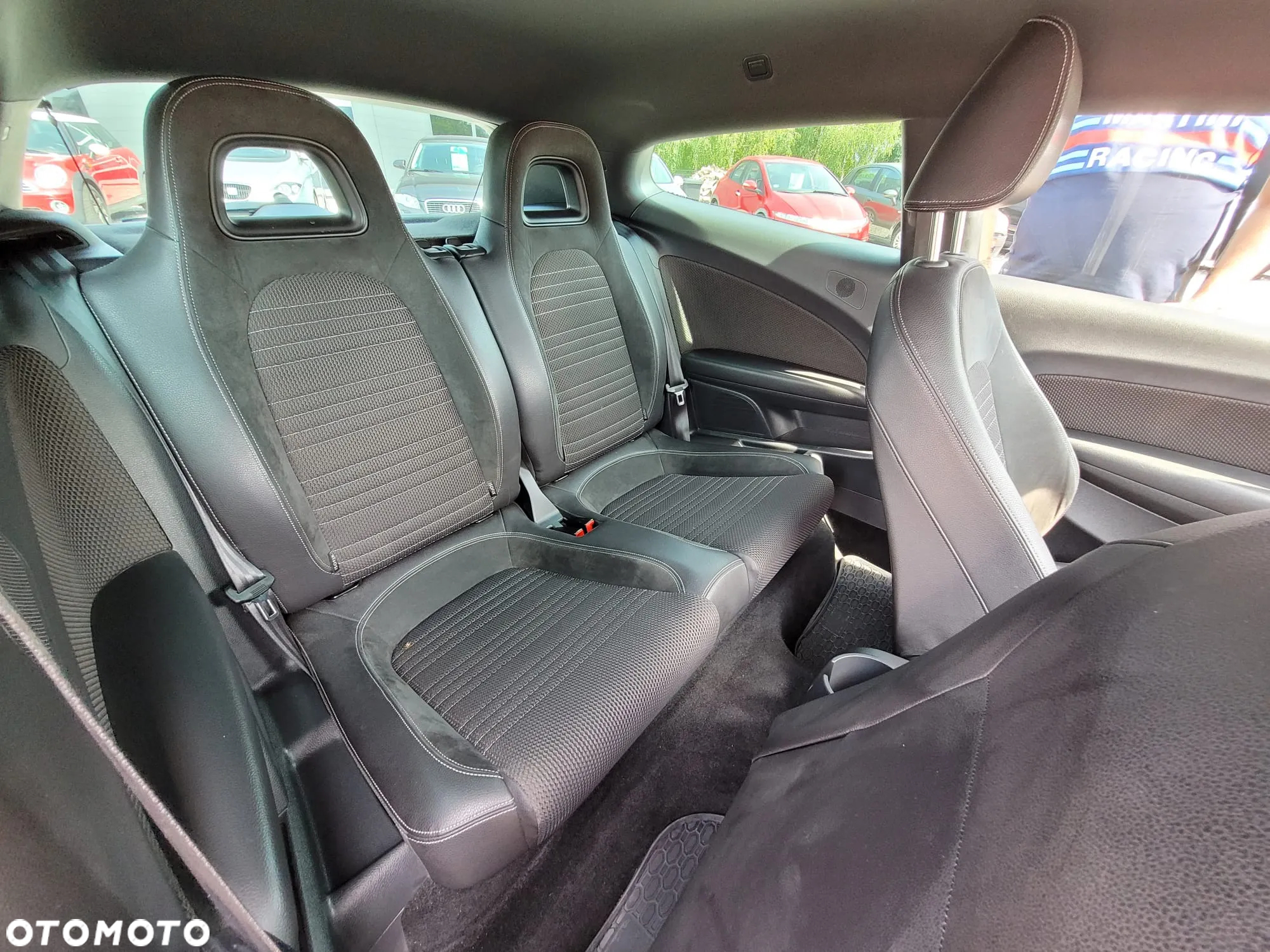 Volkswagen Scirocco 1.4 TSI Perfectline R-Style - 19