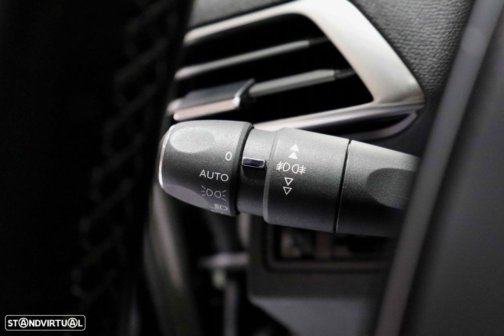 Peugeot 3008 1.5 BlueHDi Allure - 18