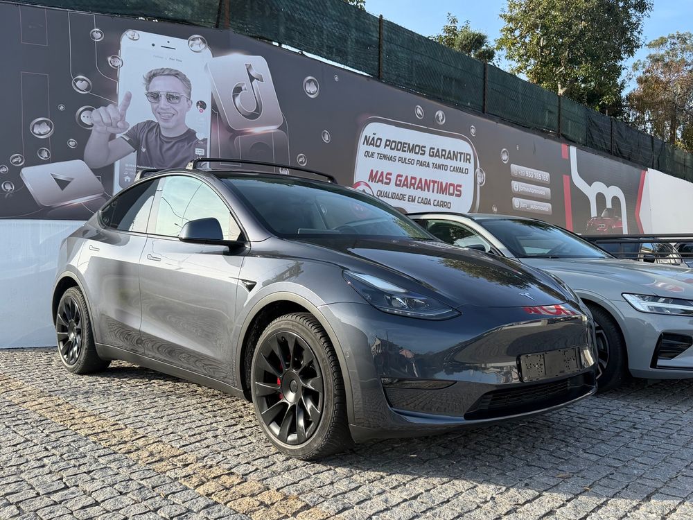 Tesla Model Y Long Range Dual Motor AWD