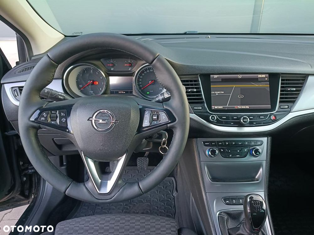 Opel Astra 1.4 Turbo Dynamic - 11