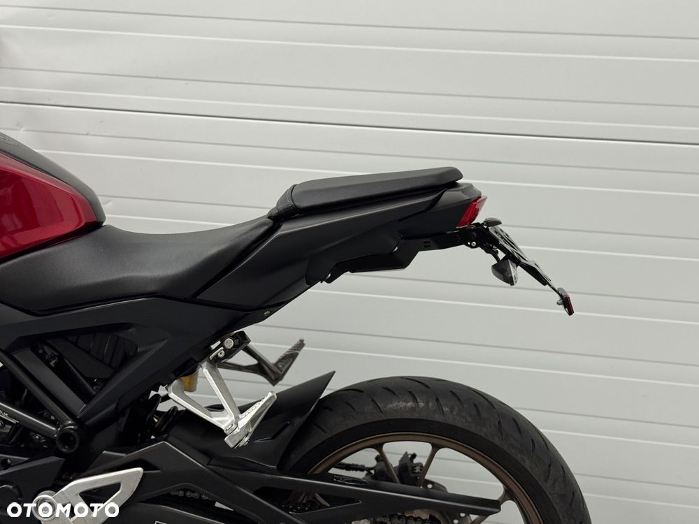 Honda CB - 16