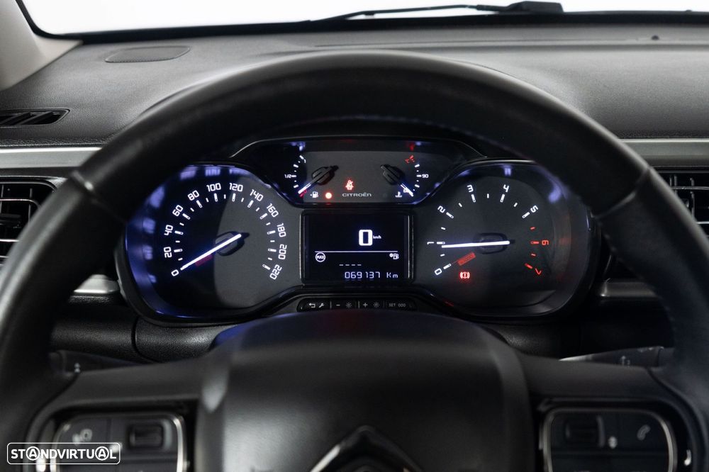 Citroën C3 1.2 PureTech Shine - 24