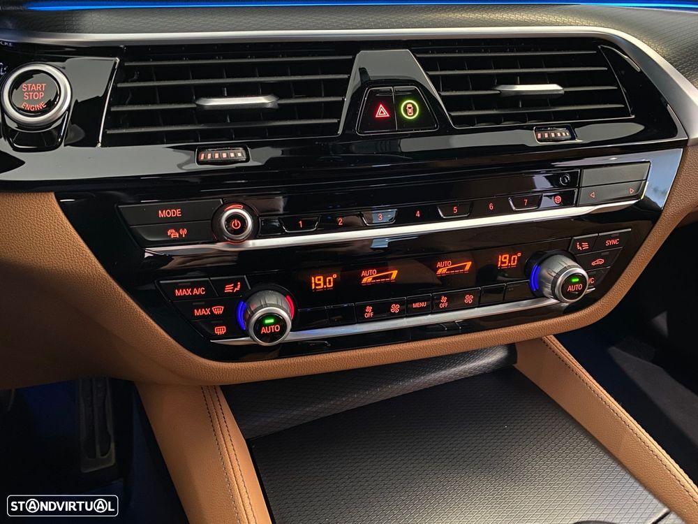 BMW 530 e Pack M - 31