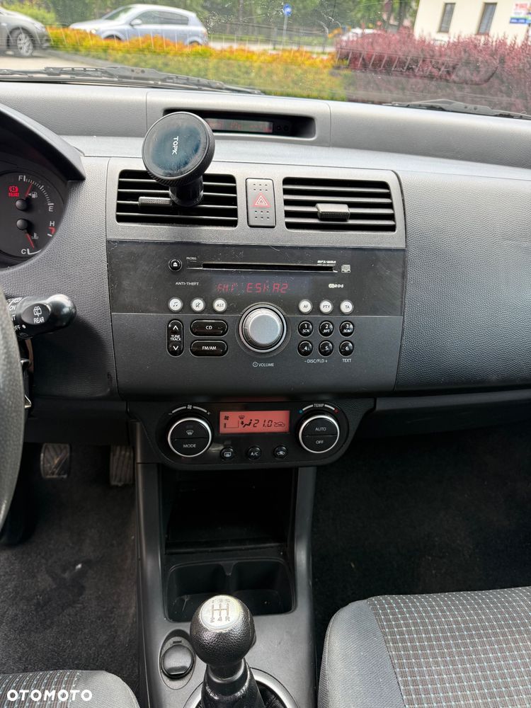 Suzuki Swift - 9