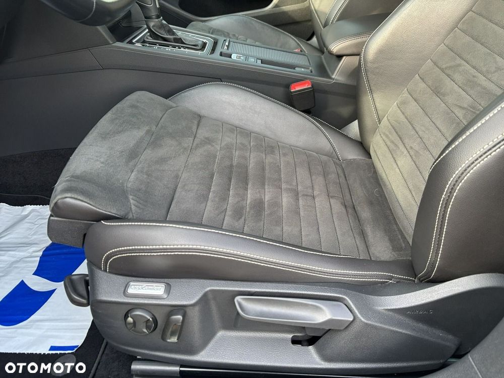 Volkswagen Passat - 13