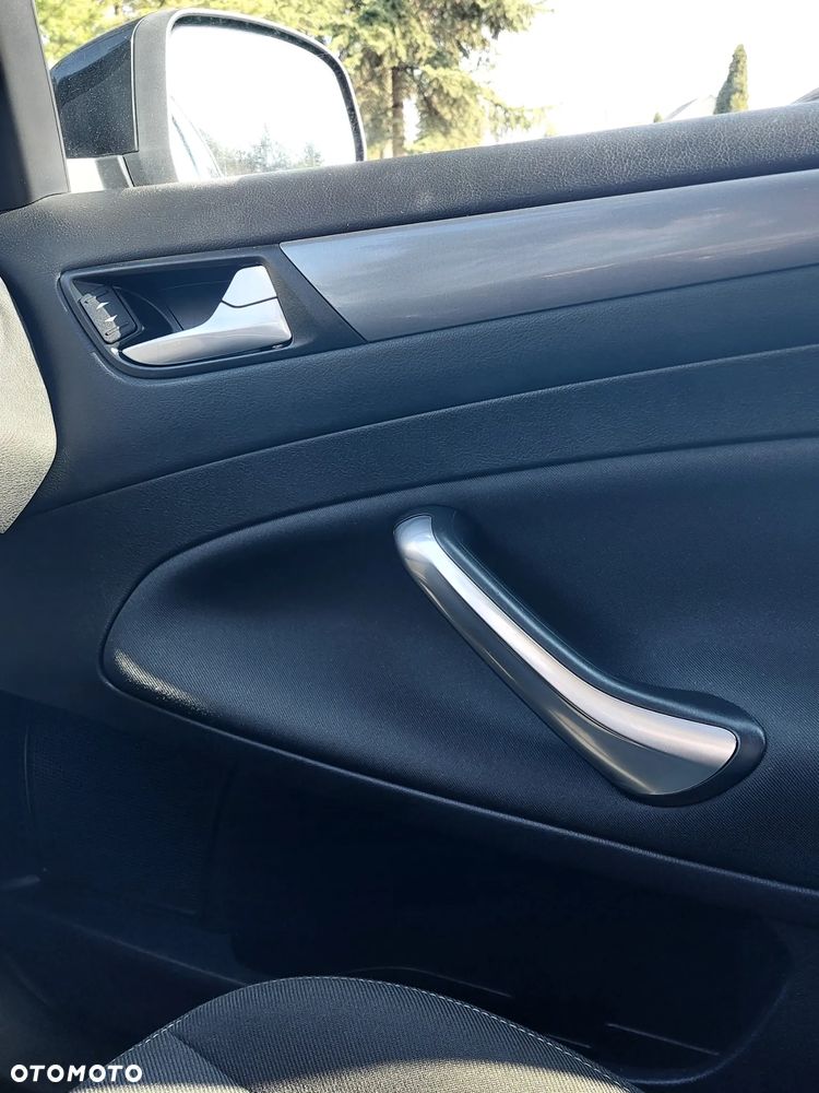 Ford Mondeo 2.0 TDCi Gold X - 33