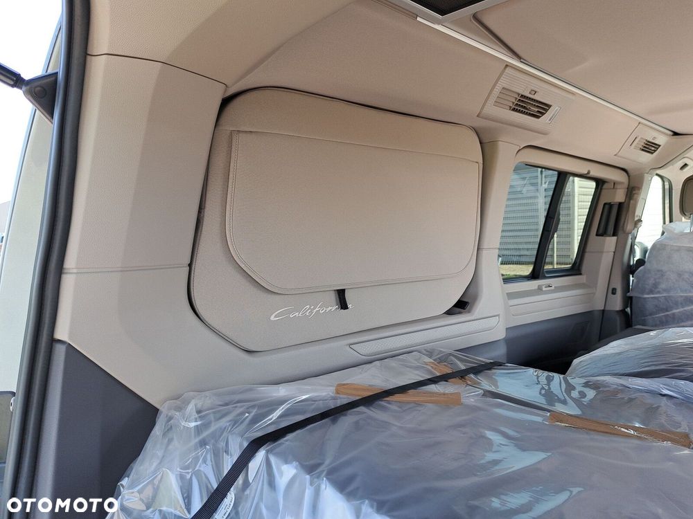 Volkswagen California - 35