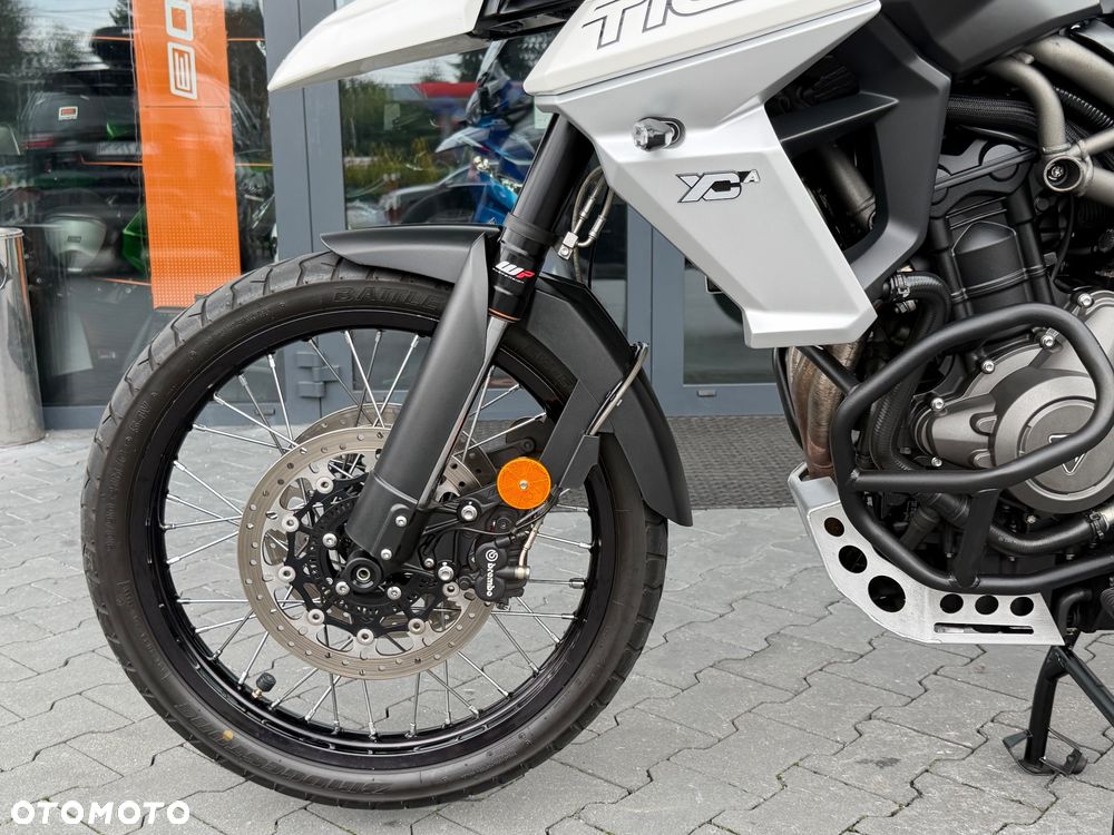 Triumph Tiger - 32