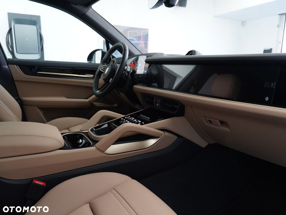 Porsche Cayenne S E-Hybrid PHEV Black Edition - 33