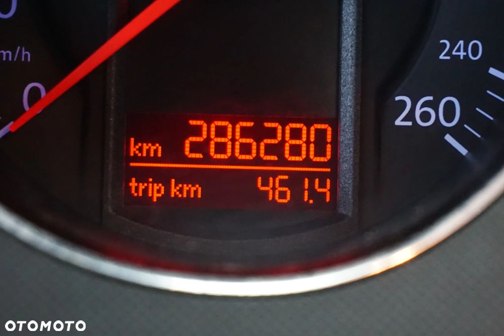 Volkswagen Passat 2.0 TDI DSG Comfortline - 29
