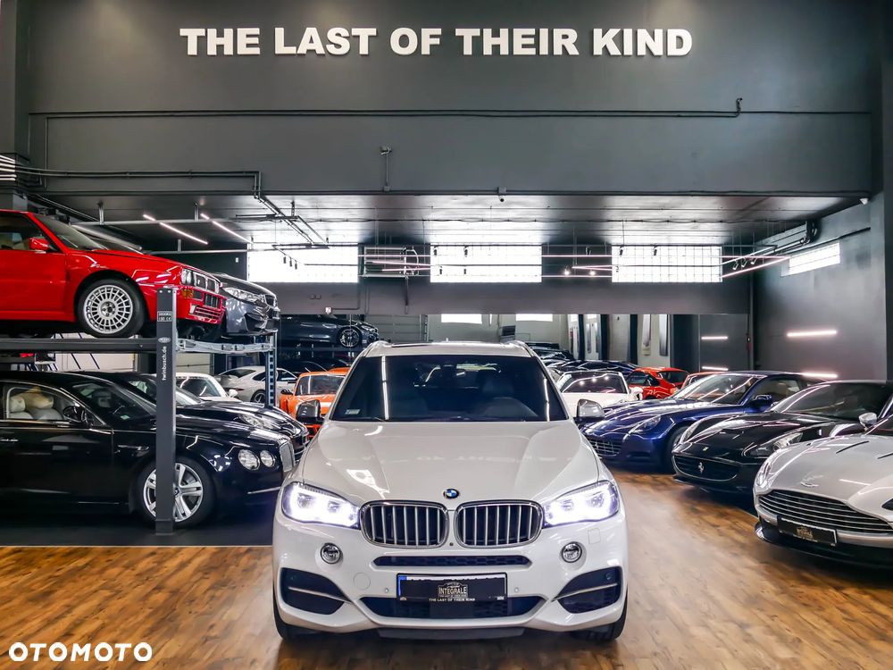BMW X5 M M50d Sport-Aut - 2