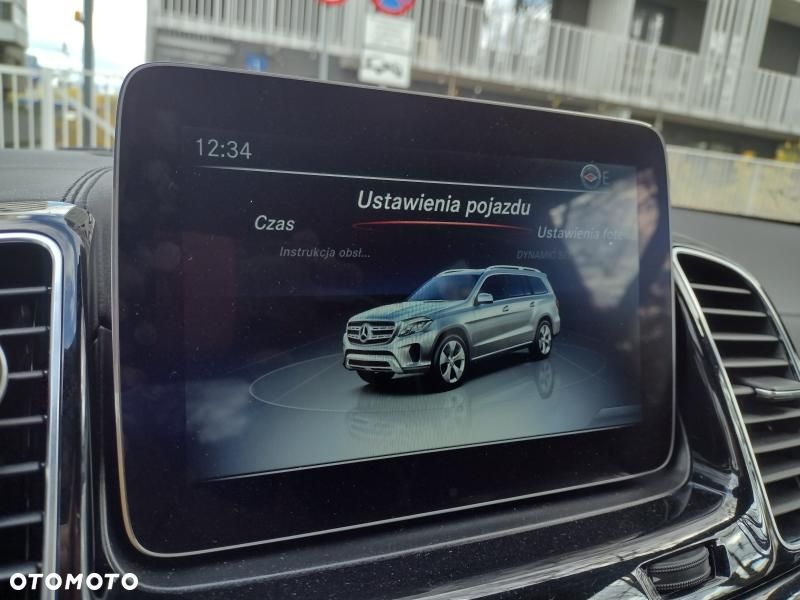 Mercedes-Benz GLS - 16