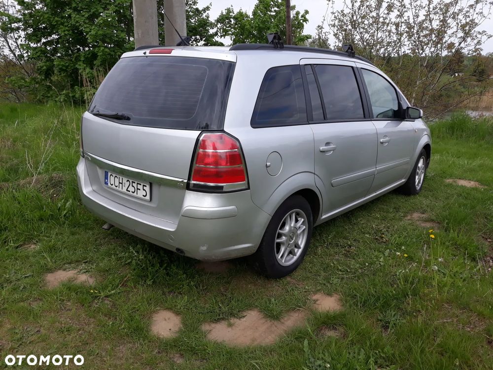 Opel Zafira 1.8 Family - 3