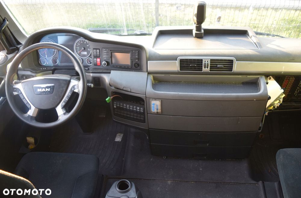 KOMPLETNA KABINA MAN TGX XLX E6 440KM - 5