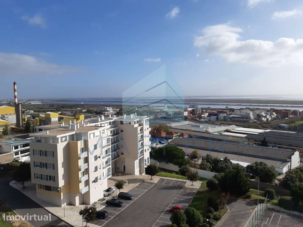 Apartamento T3 em Sta. Iria Azoia - Grande imagem: 2/9