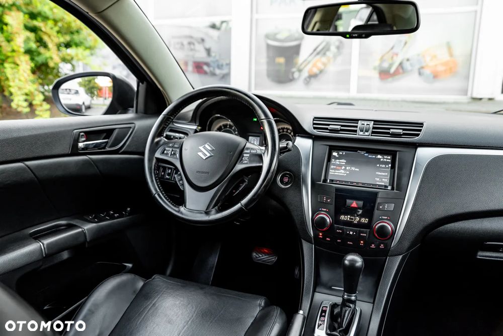 Suzuki Kizashi 2.4 4x4 CVT Sport - 22
