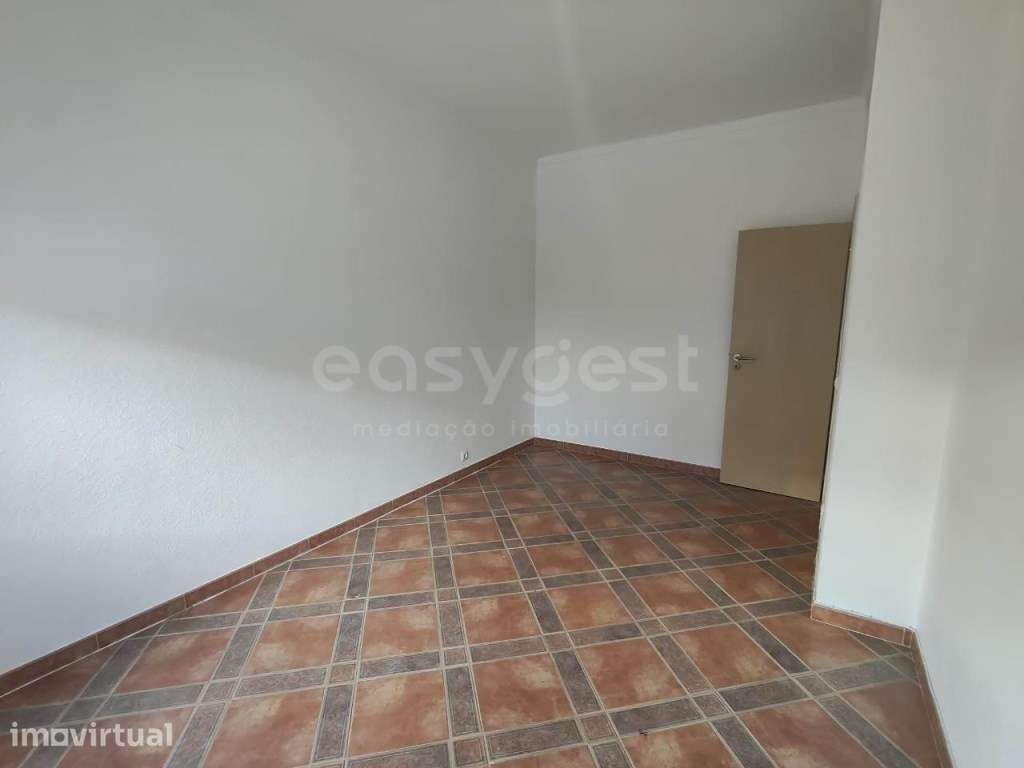 Apartamento T4 na Cruz de Pau - Grande imagem: 3/18