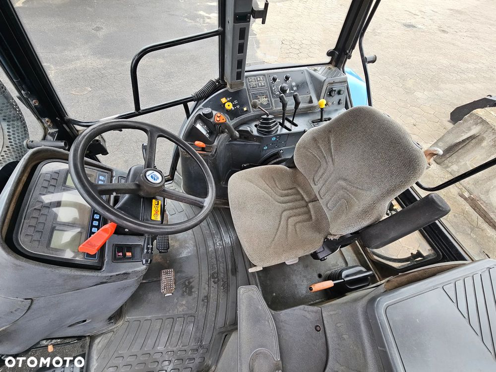 New Holland 8360 - 8