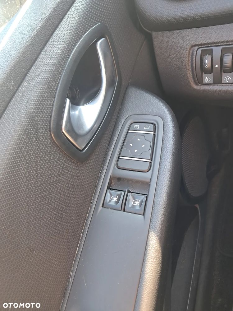Renault Clio - 13