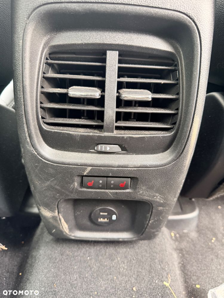 Ford Kuga - 13