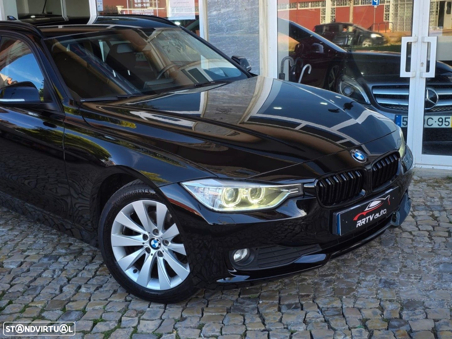 BMW 318 d Touring - 13