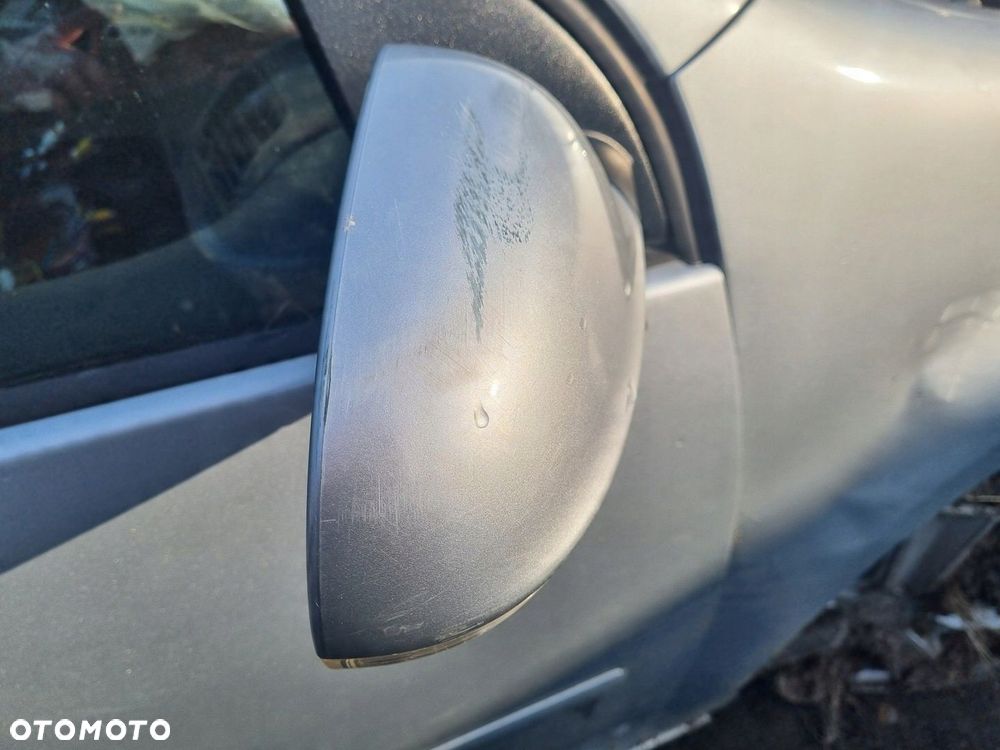 VOLKSWAGEN GOLF V 5 03-09 r. 5D HB LA7W ELEKTRYCZNE LUSTERKO PRAWE 6 PIN EU - 6