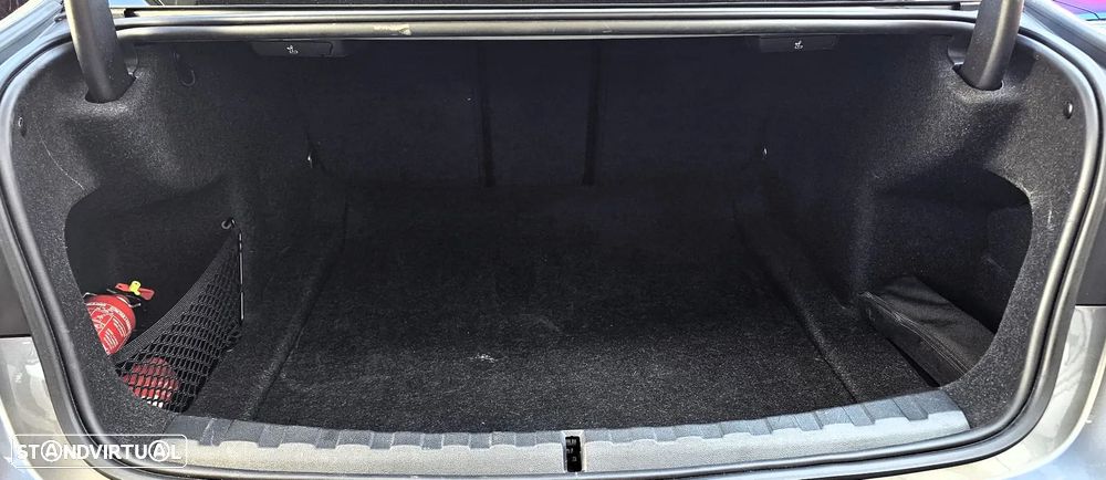 BMW 320 d Pack M Shadow Auto - 17