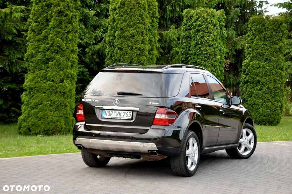 Mercedes-Benz ML - 7