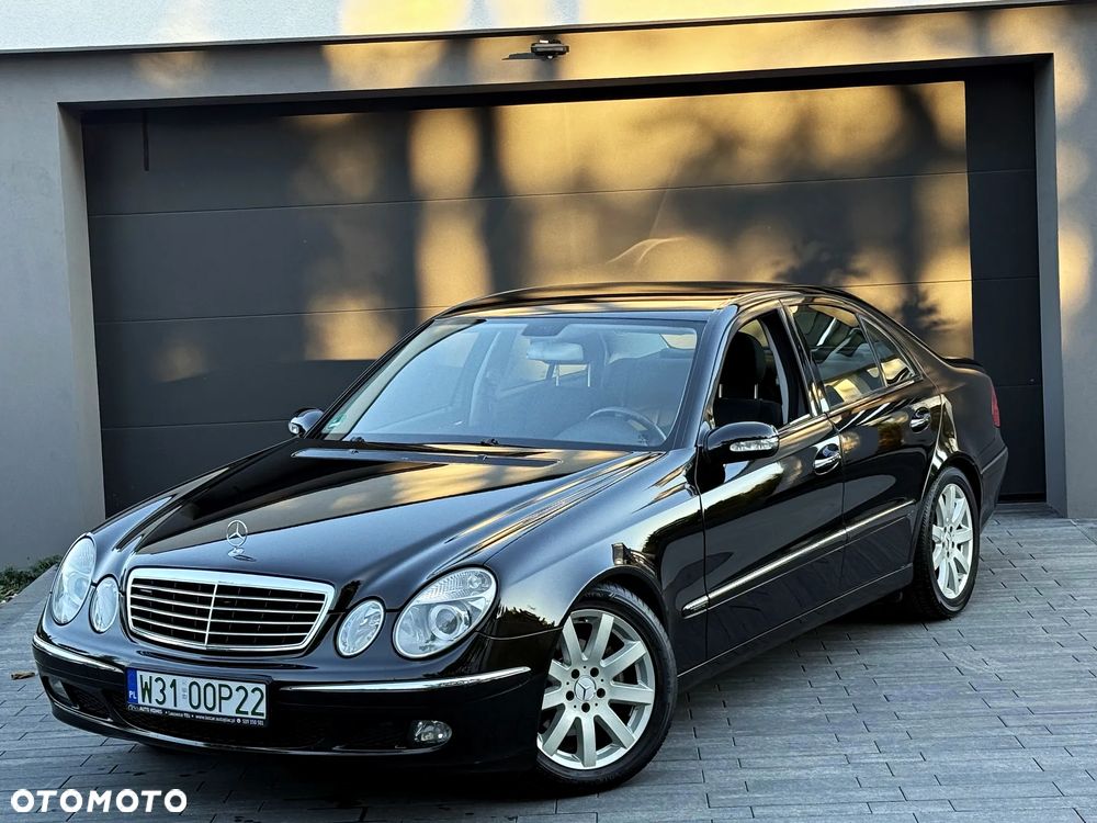 Mercedes-Benz E-Class 2005 photo 3