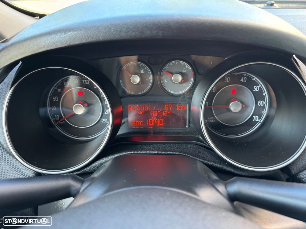 Fiat Punto 1.2 Lounge S&S - 30