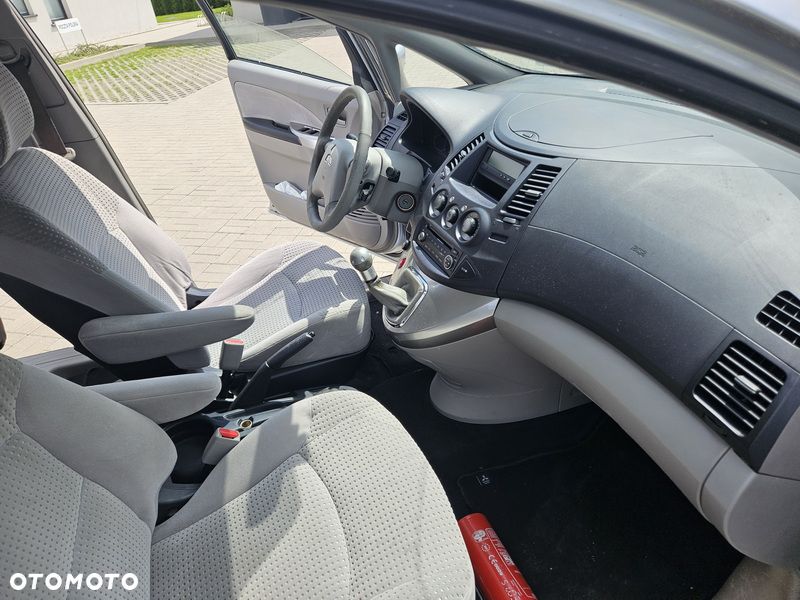 Mitsubishi Grandis 2.4 Intense - 5