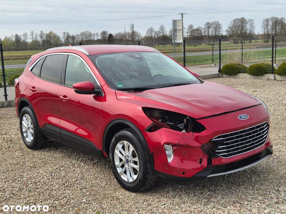 Ford Kuga 1.5 EcoBoost TITANIUM - 2